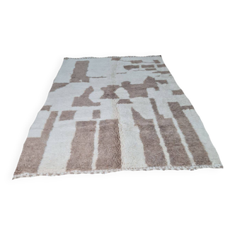 Handmade wool Berber rug 250 x 150 cm