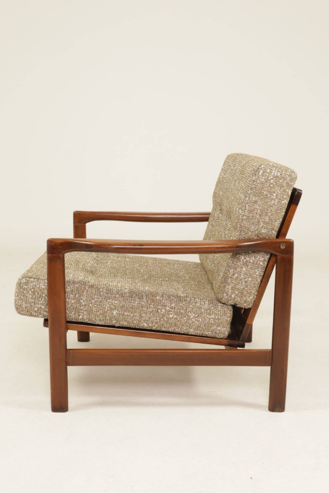 Fauteuil moderne vert forêt design by Z.Baczyk