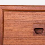 Danish teak chest of drawers or small sideboard, 3 large drawers, 1960.