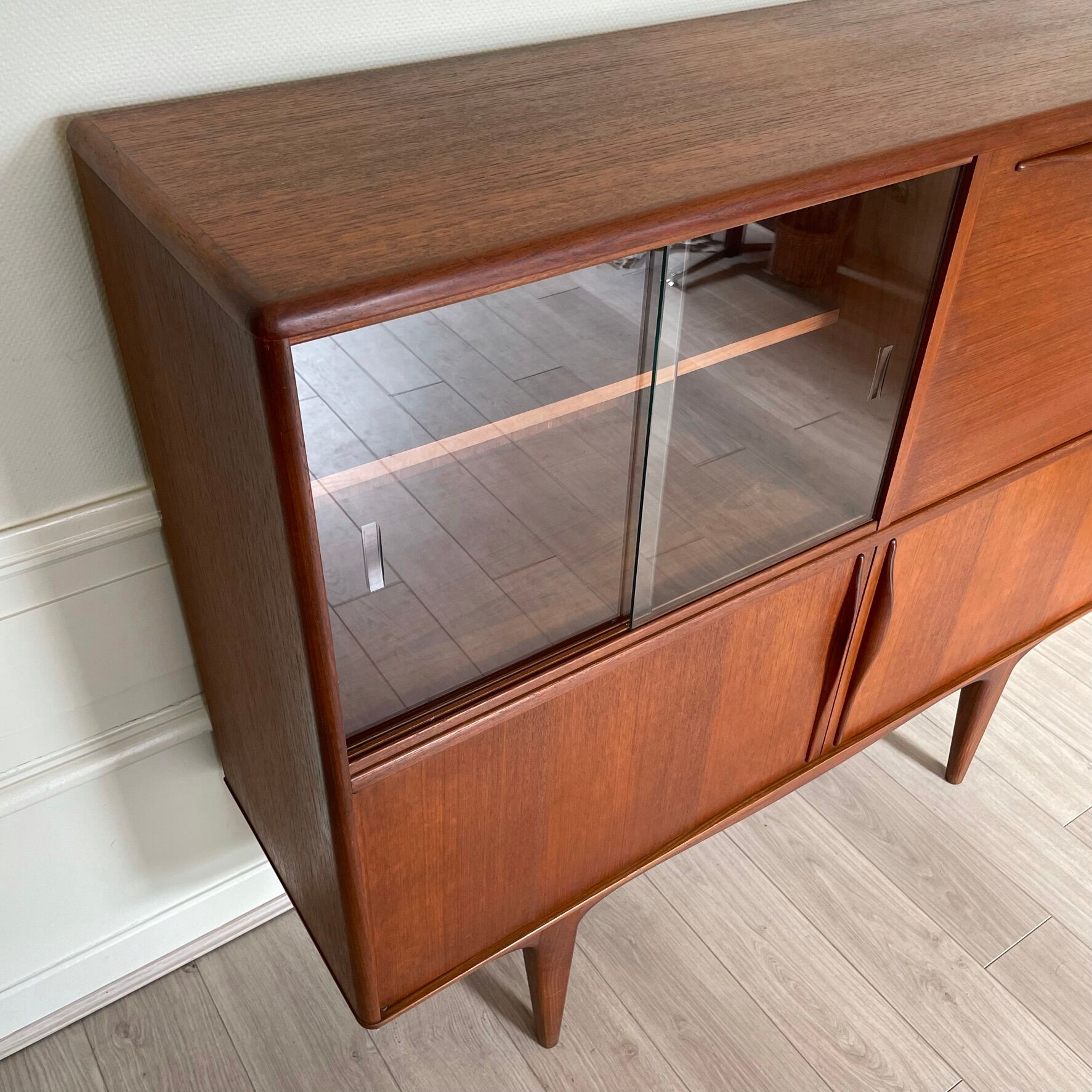 Scandinavian Buffet Bar, teak