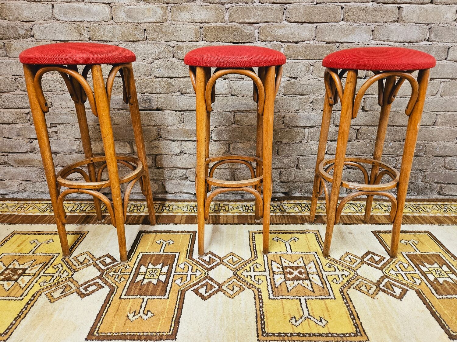 Set de 3 tabourets de bar en bois courbé 1960