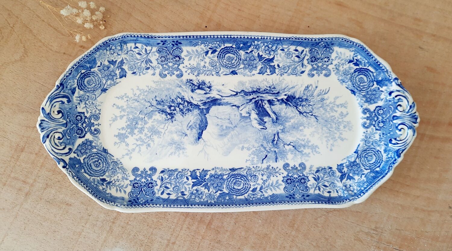 Villeroy and Boch cake dish
