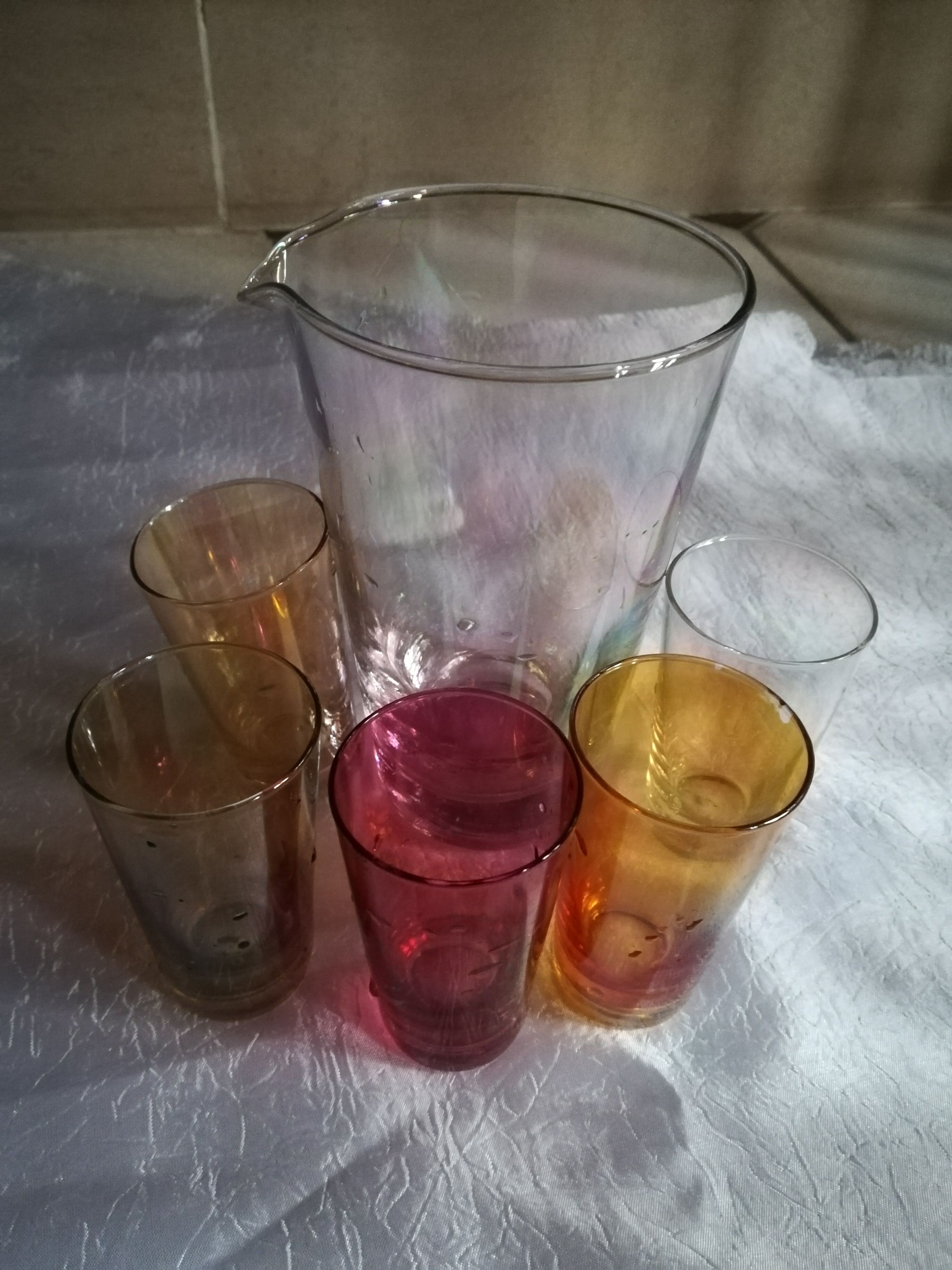 Carafe with 5 glasses