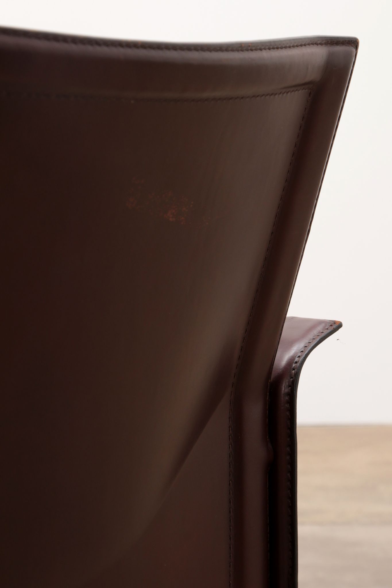 Tito Agnoli for Matteo Grassi leather dining table and six chairs