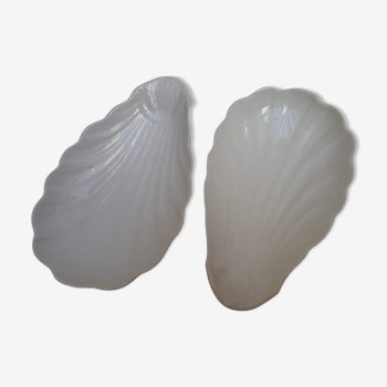 Paire de raviers coquille en porcelaine