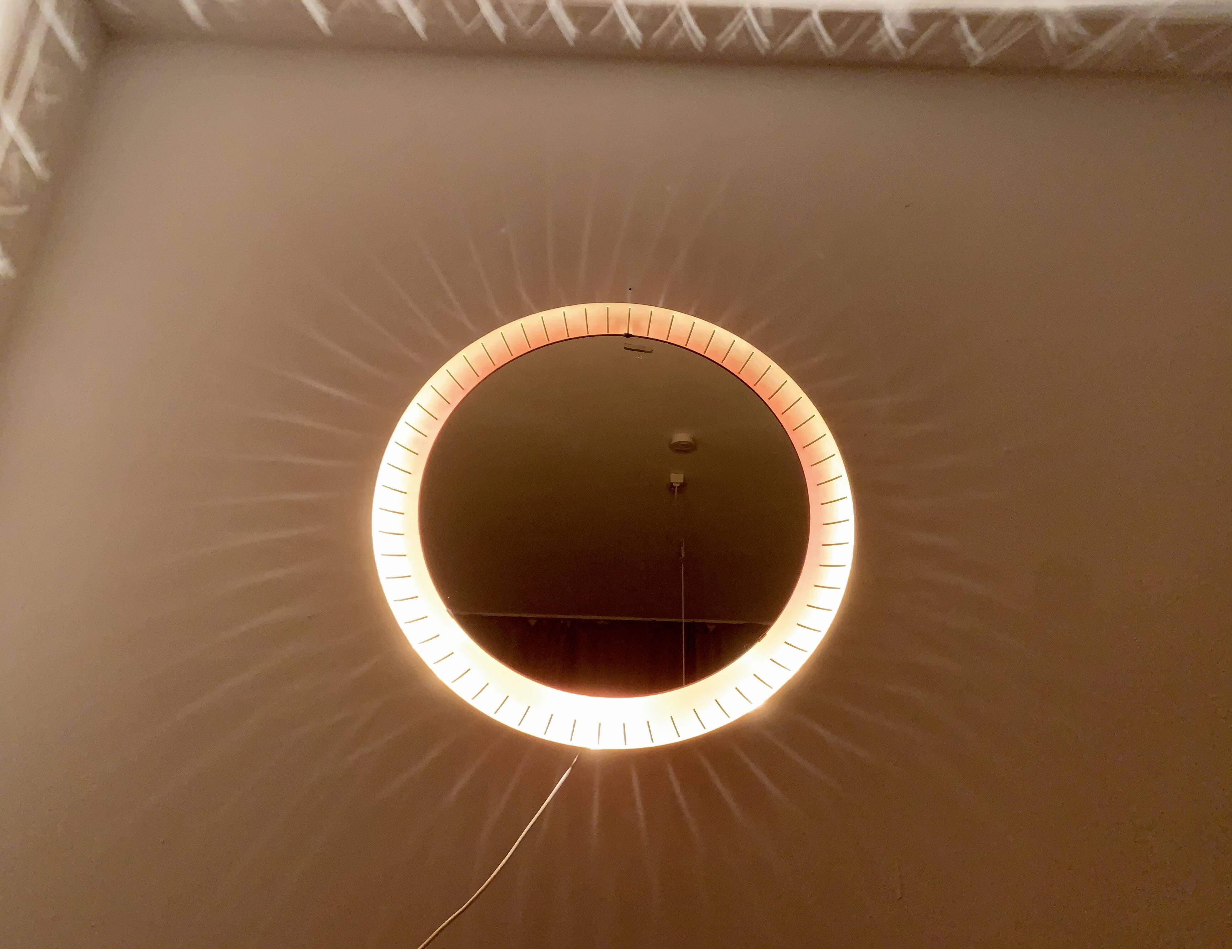 Miroir XXL lumineux de style moderne du milieu du siècle