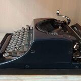 Invicta MP1 Olivetti typewriter
