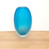 Vase en verre turquoise ancien