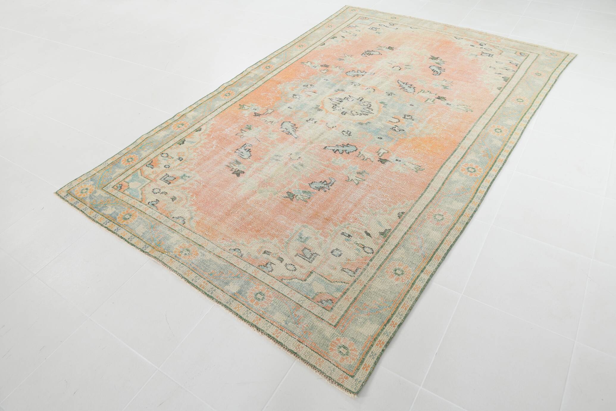 9x10 Soft Peach Turkish Vintage Rug, 186x287 Cm