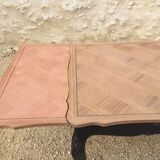 Table de style Louis XV en acajou relookée dessus bois naturel