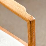 Børge Mogensen armchairs in Oak.