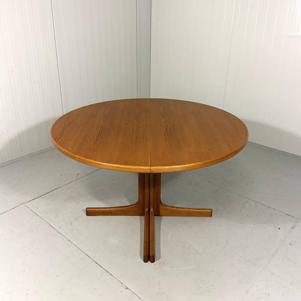 Karl Erik Ekselius extendable oak dining table J.O. Carlsson Sweden