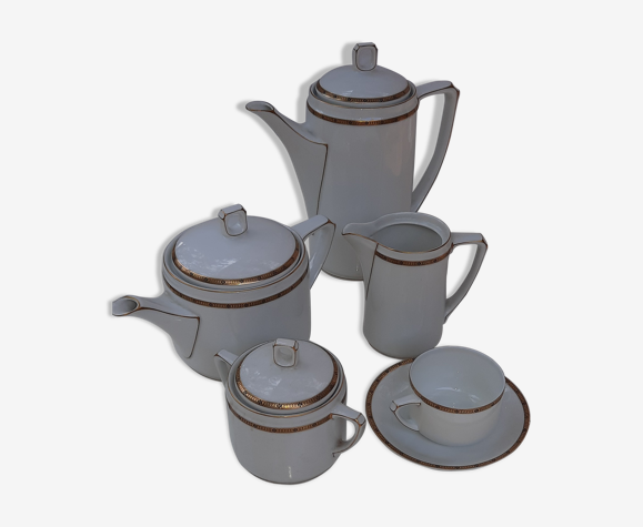 Coffee and tea service