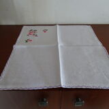 Openwork tablecloth and 8 assorted napkins 230 x 165