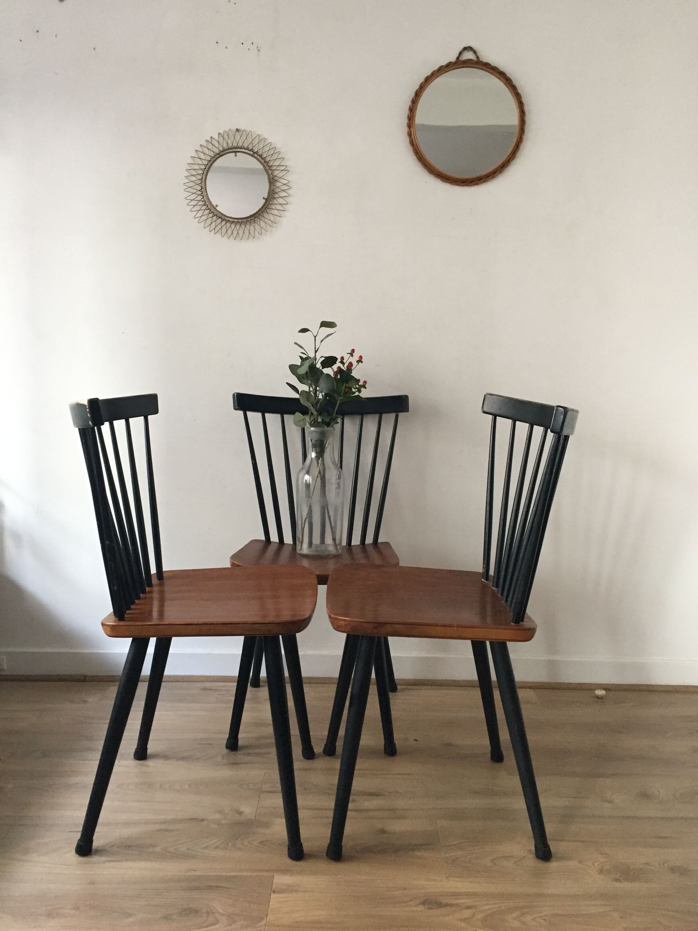 Series of three chairs Stol Kamnik