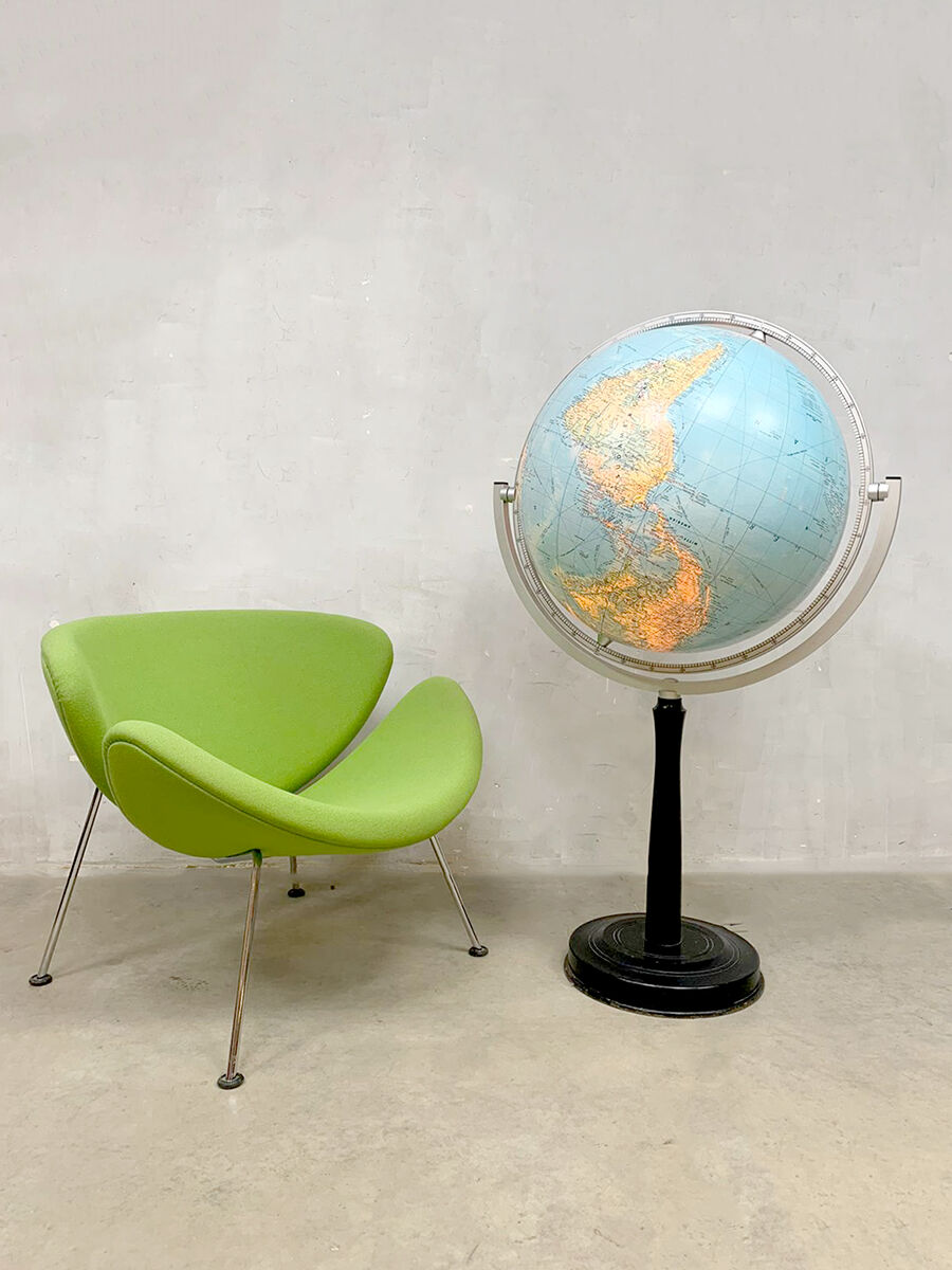Vintage JRO globe floor lamp