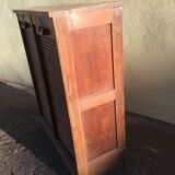 Double curtain cabinet