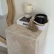 Table d’appoint, colonne en travertin