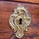 Regency period commode – Solid walnut – Chiselled gilded bronze