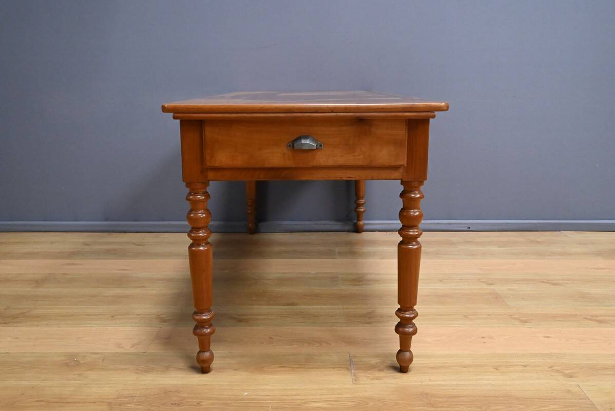 Farm table in cherry wood – late 19th century