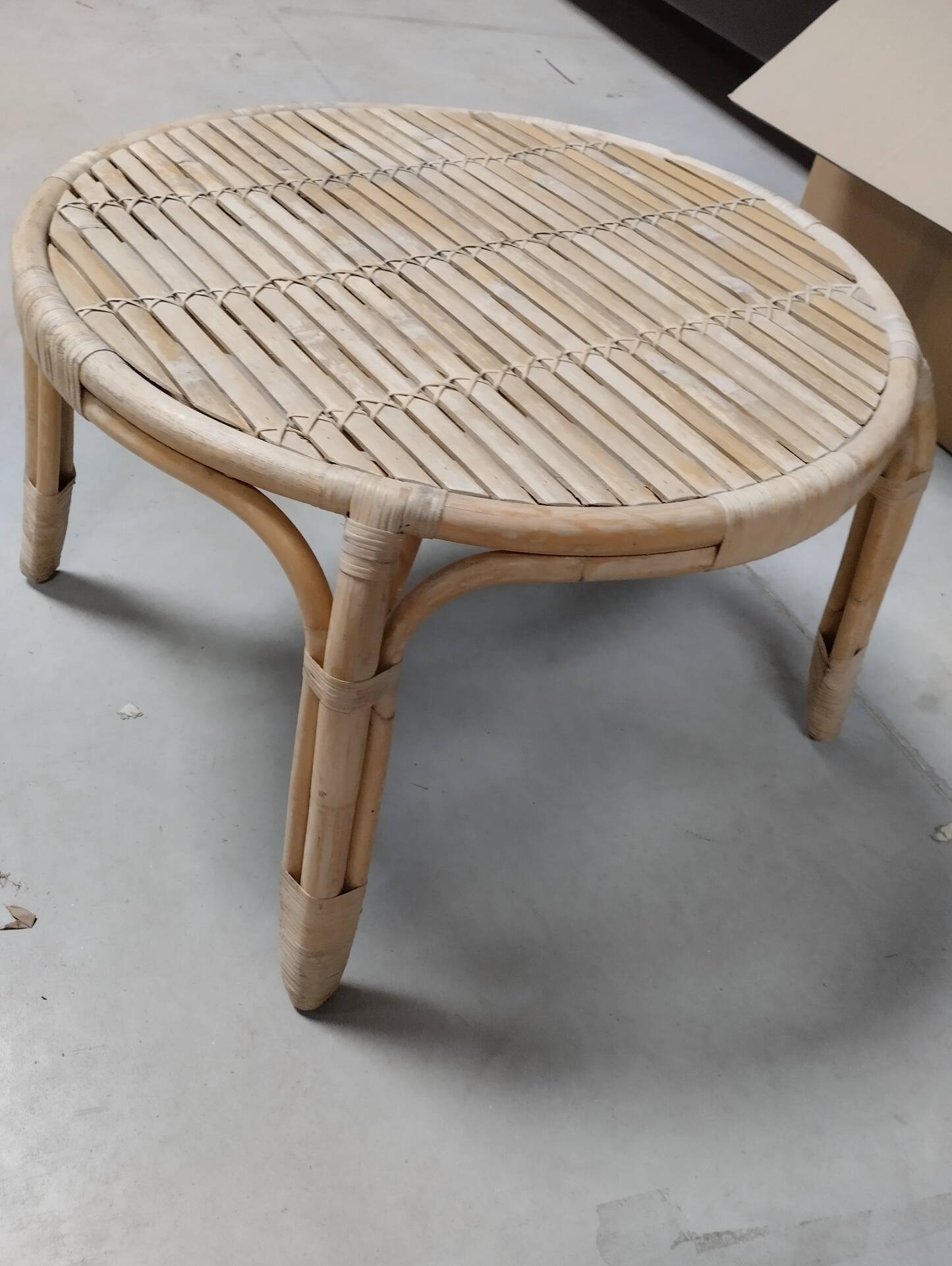 Table basse en rotin