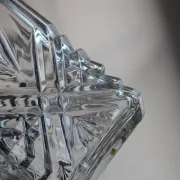 Vintage whisky carafe by Cristal d’Arques with geometric design and stopper – H 26 cm