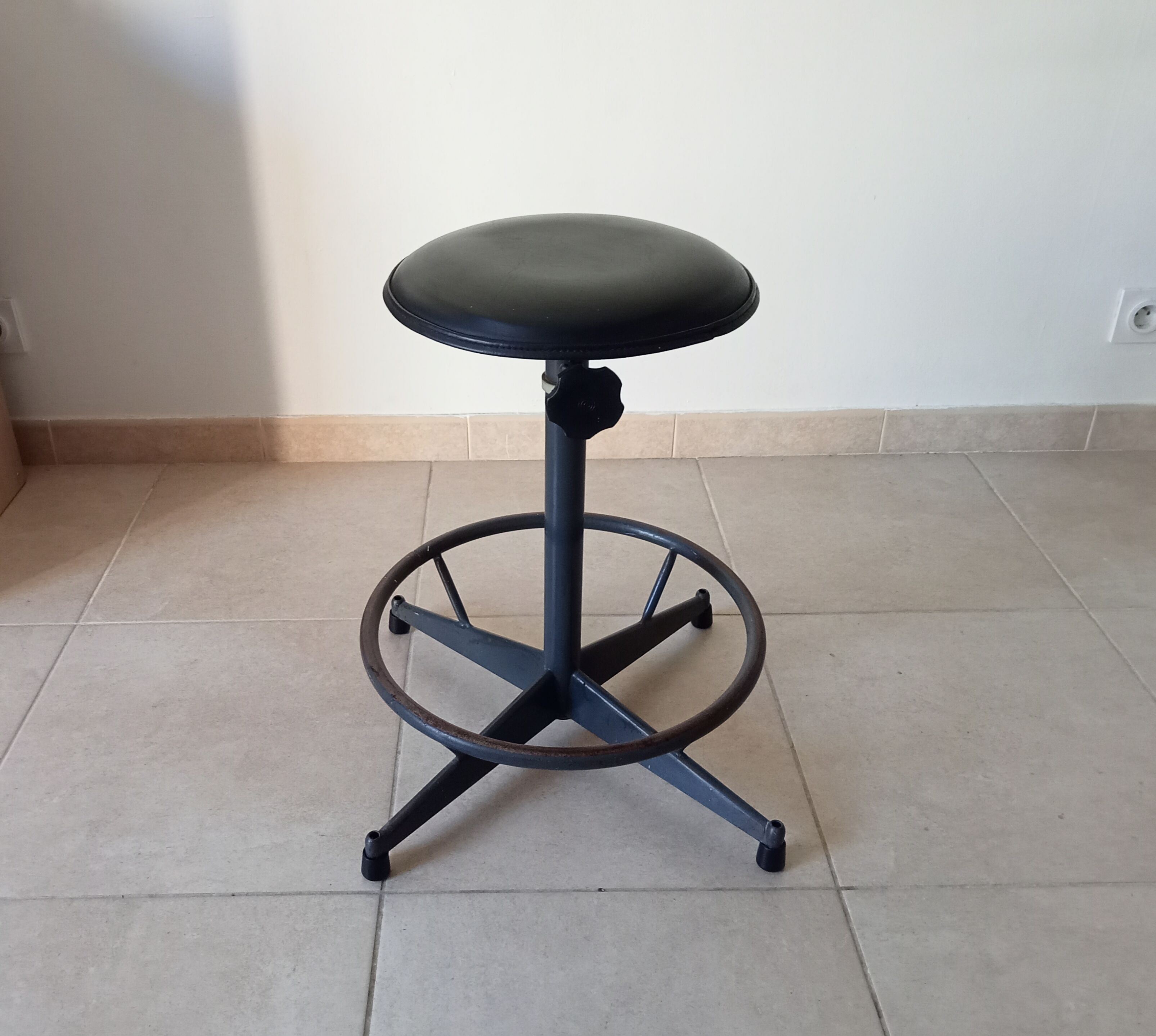 Vintage industrial workshop stool SIPE ITALY 1960s