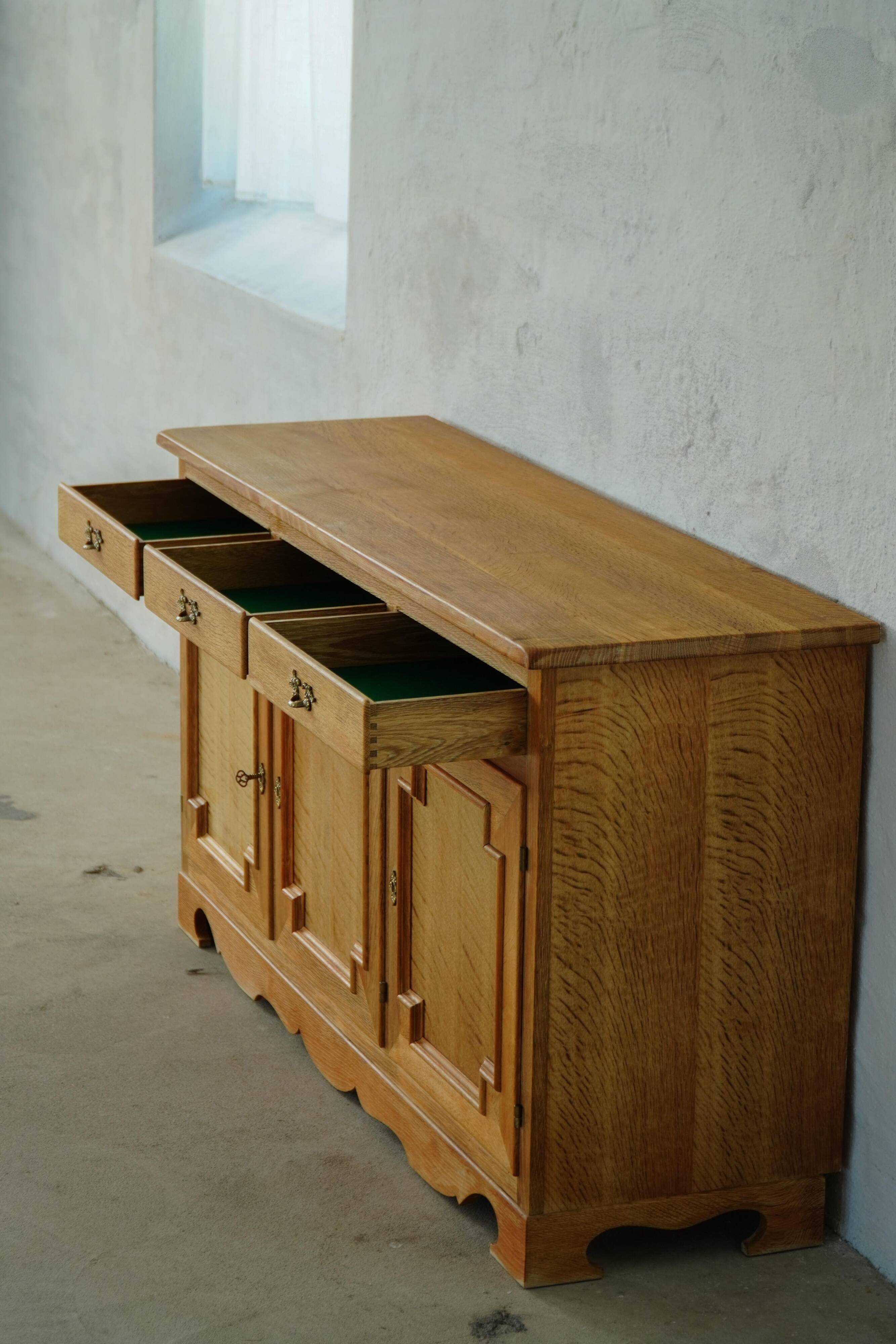 Danish oak sideboard, "Mid-Century Modern" style, 1970s.