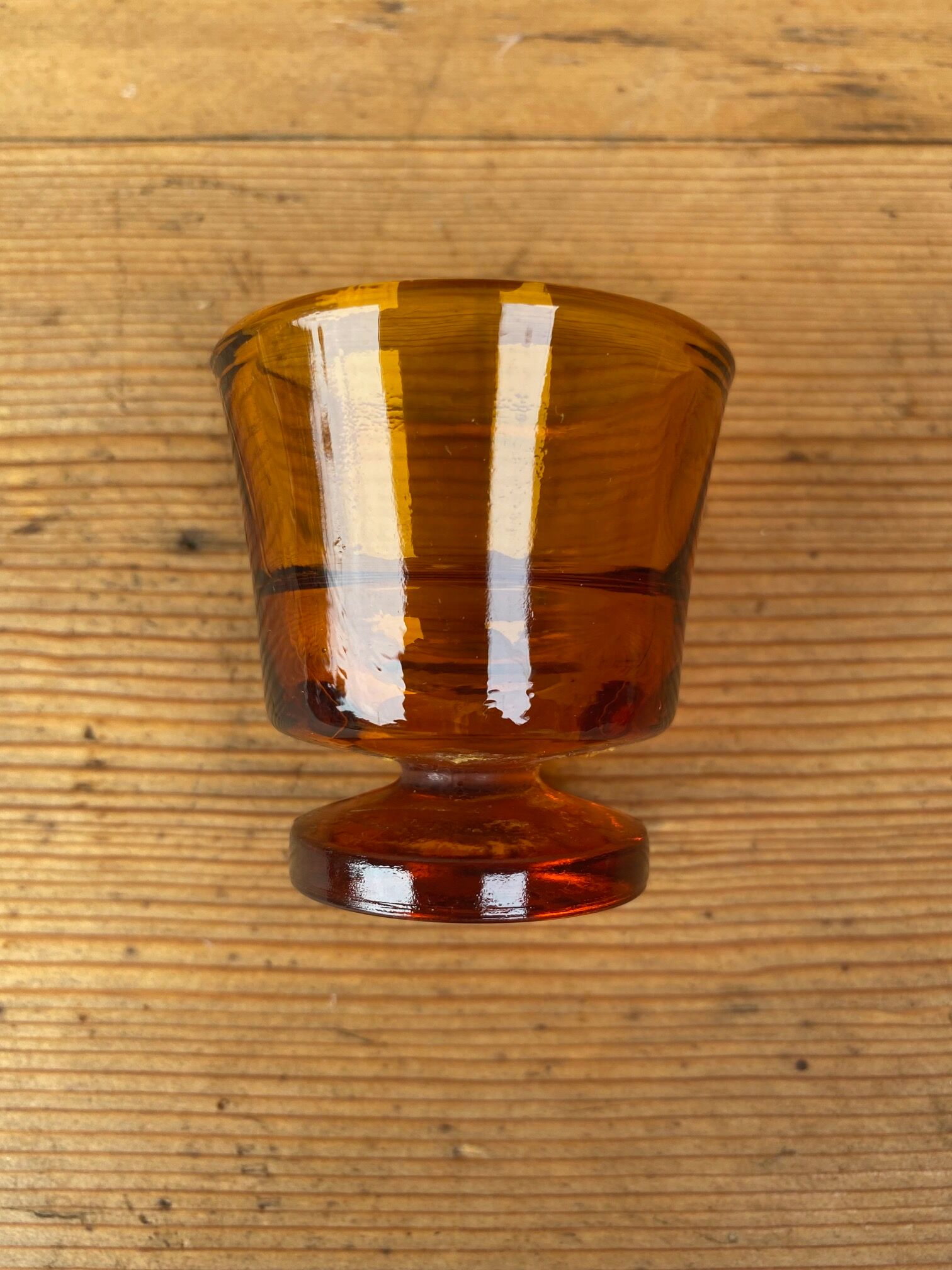 Set of 8 shells in amber glass duralex