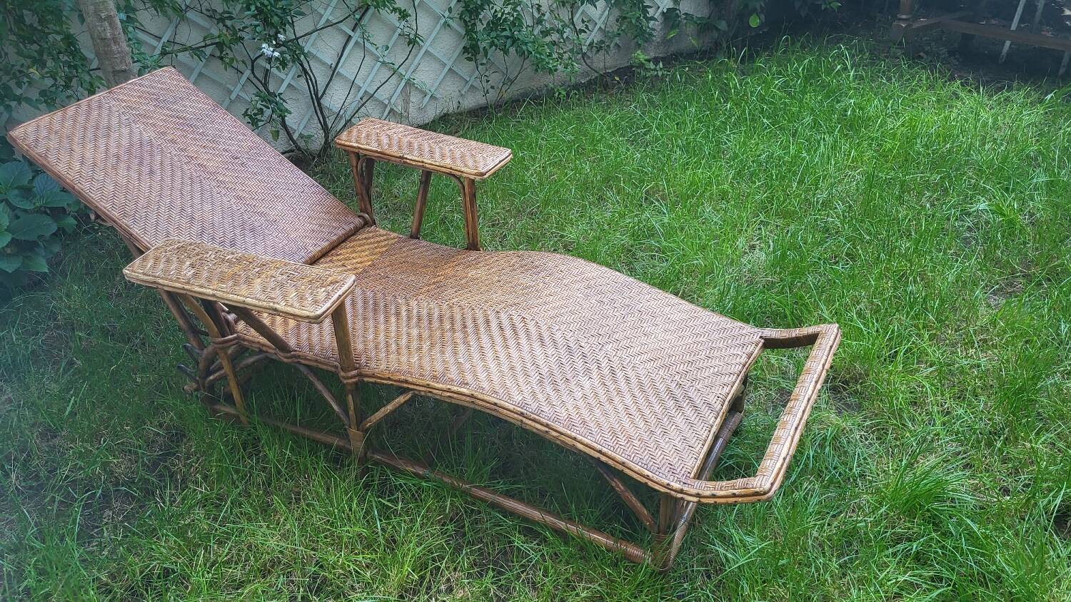 1900 chaise longue