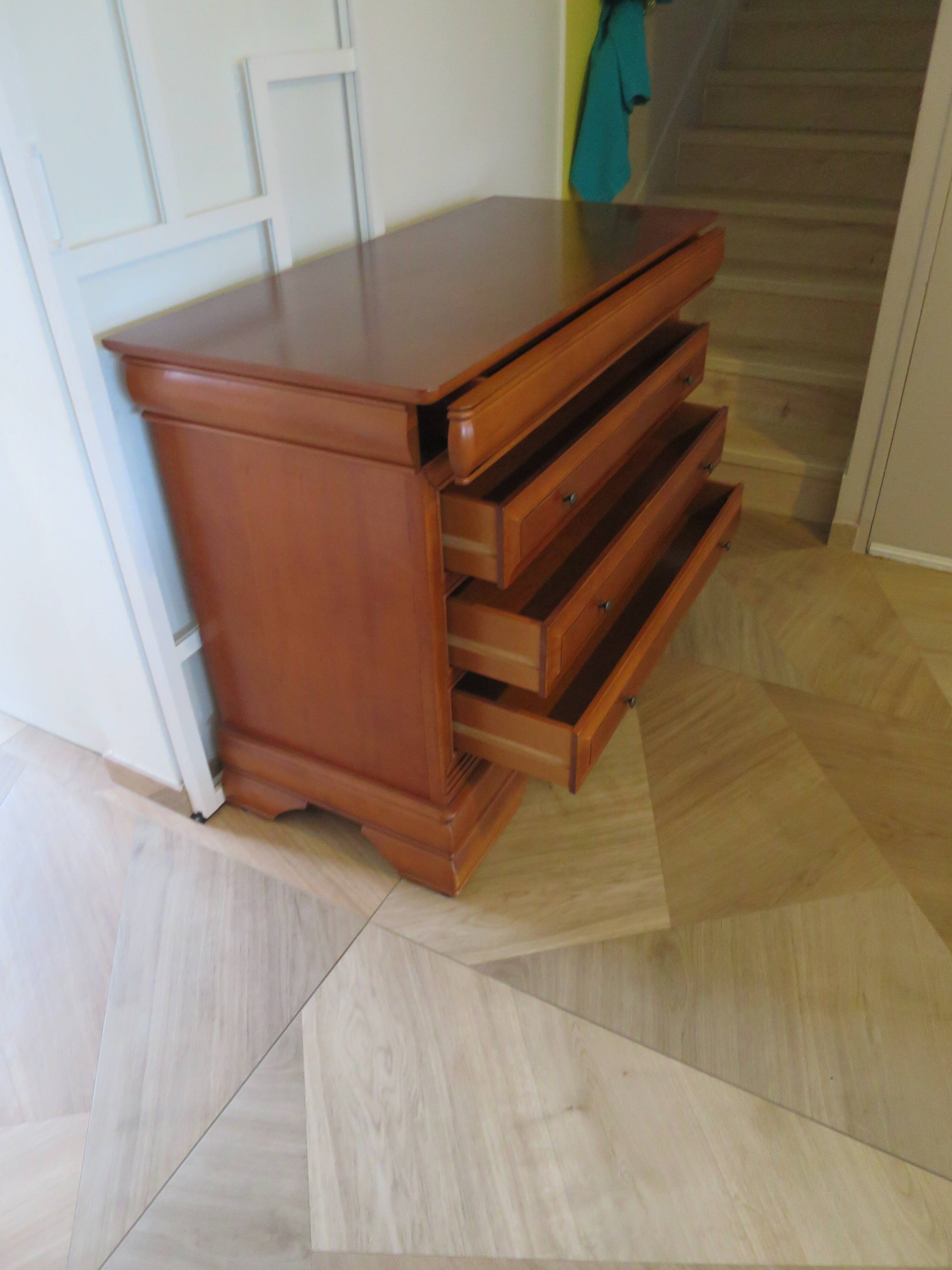 Chest of drawers in solid cherry wood with a curved top - Louis Philippe style - 4 drawers