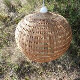 Suspension boule en paille de rotin
