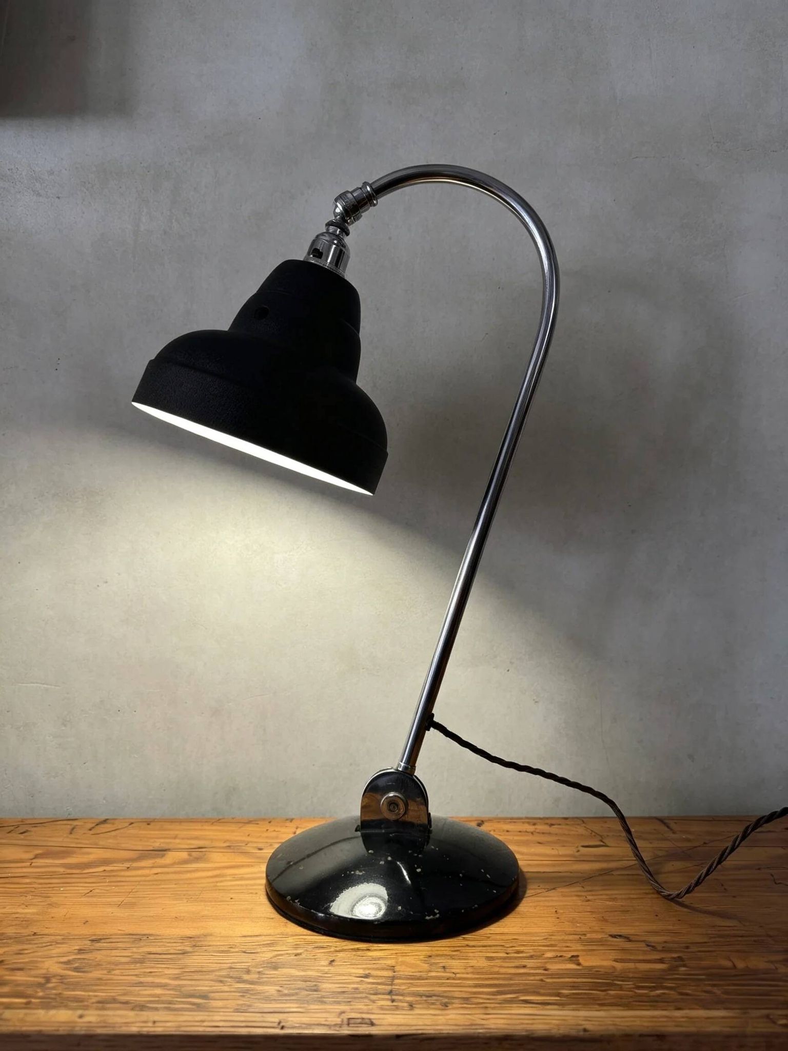 Lampe de table Bestlite des années 1930 par Robert Dudley Best