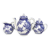 Japanese teapot, sugar bowl and milk jug in Arita porcelain, late 19th century