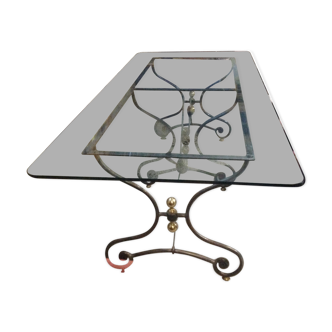 Modern glass table
