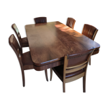 Table en noyer massif année 1930, pied central et 6 chaises en cuir cloutés