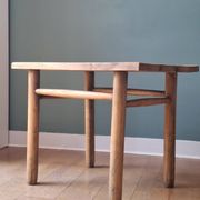 Table d'appoint brutaliste
