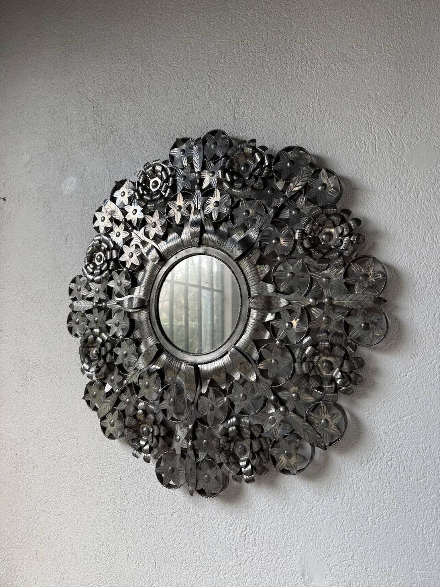Miroir mexicain vintage en métal