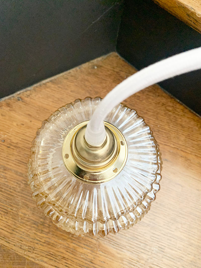 Amber globe suspension