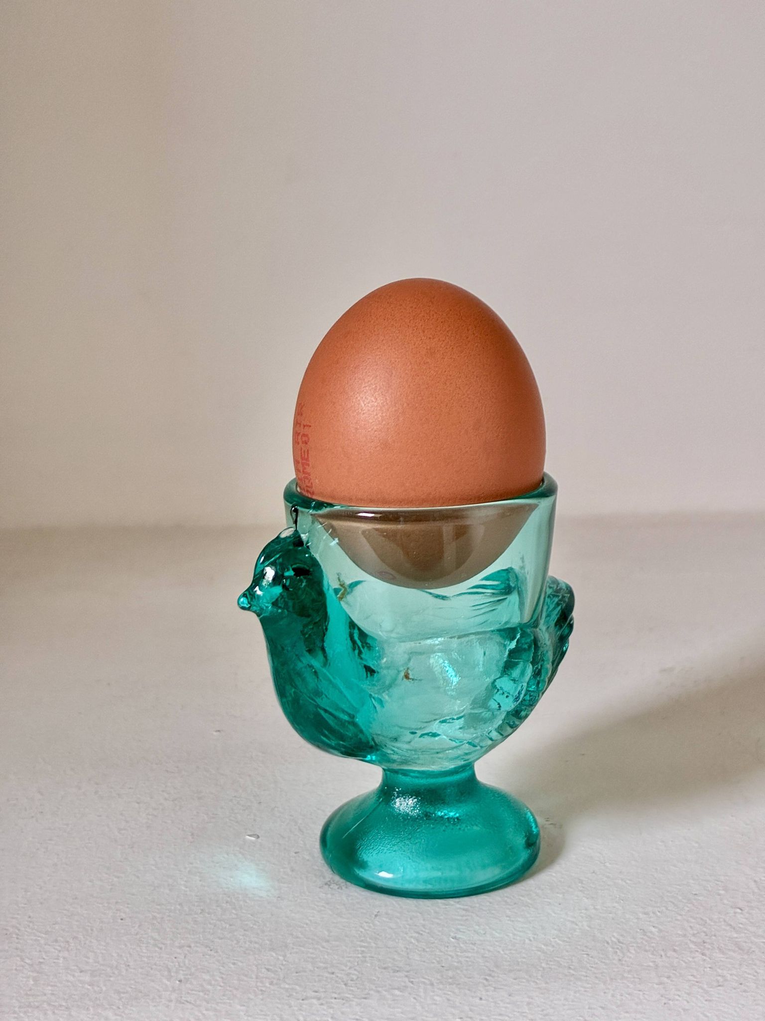 Coquetier poule en verre