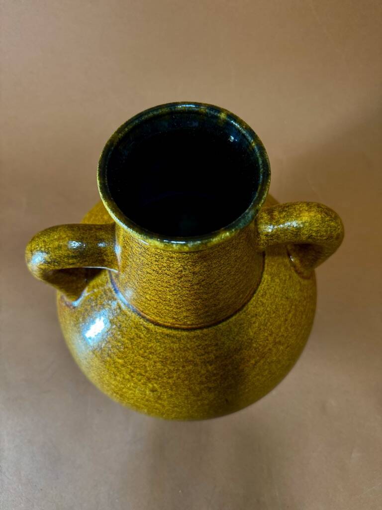 large ceramic accolay