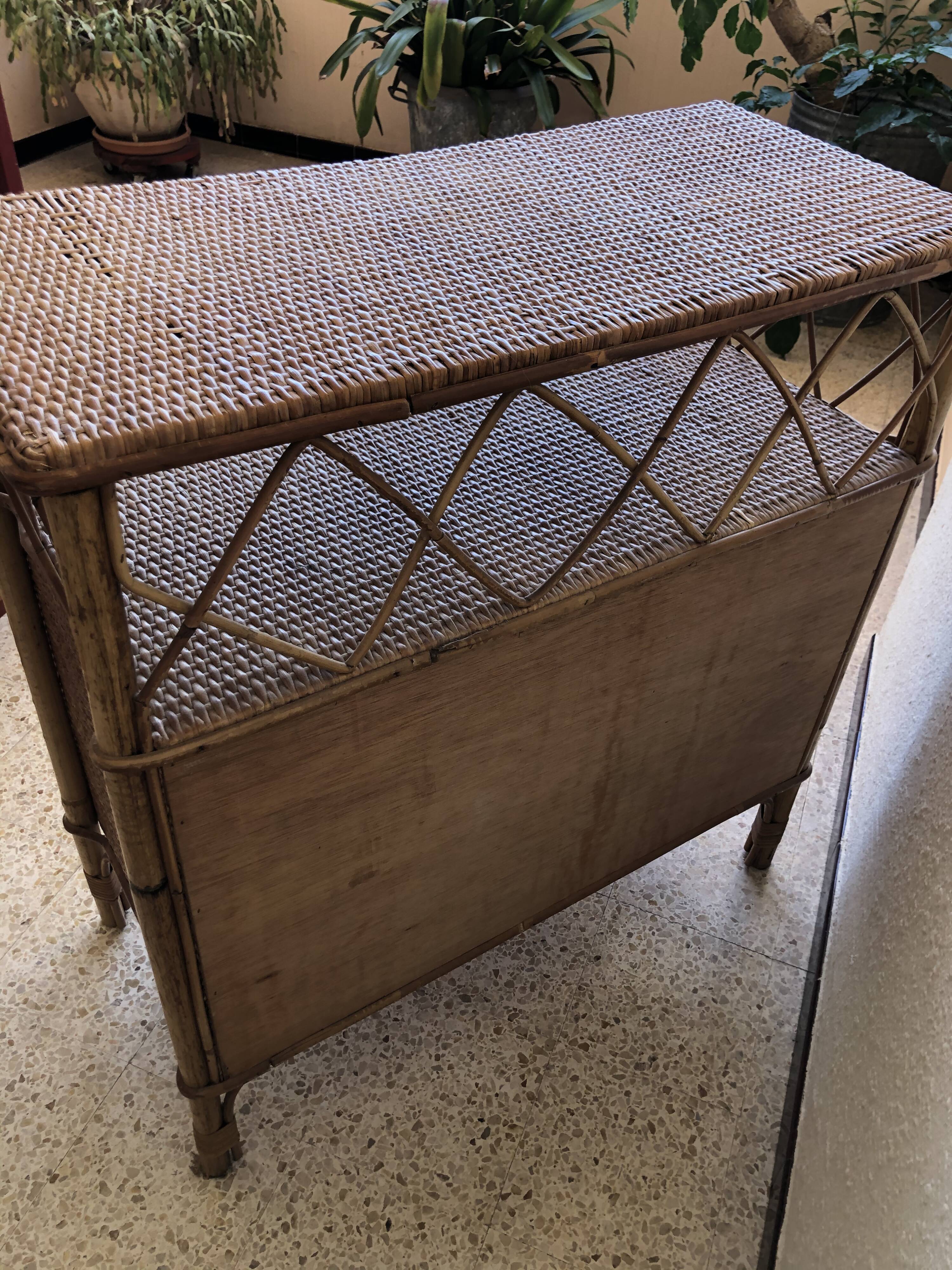 Buffet en rotin vintage