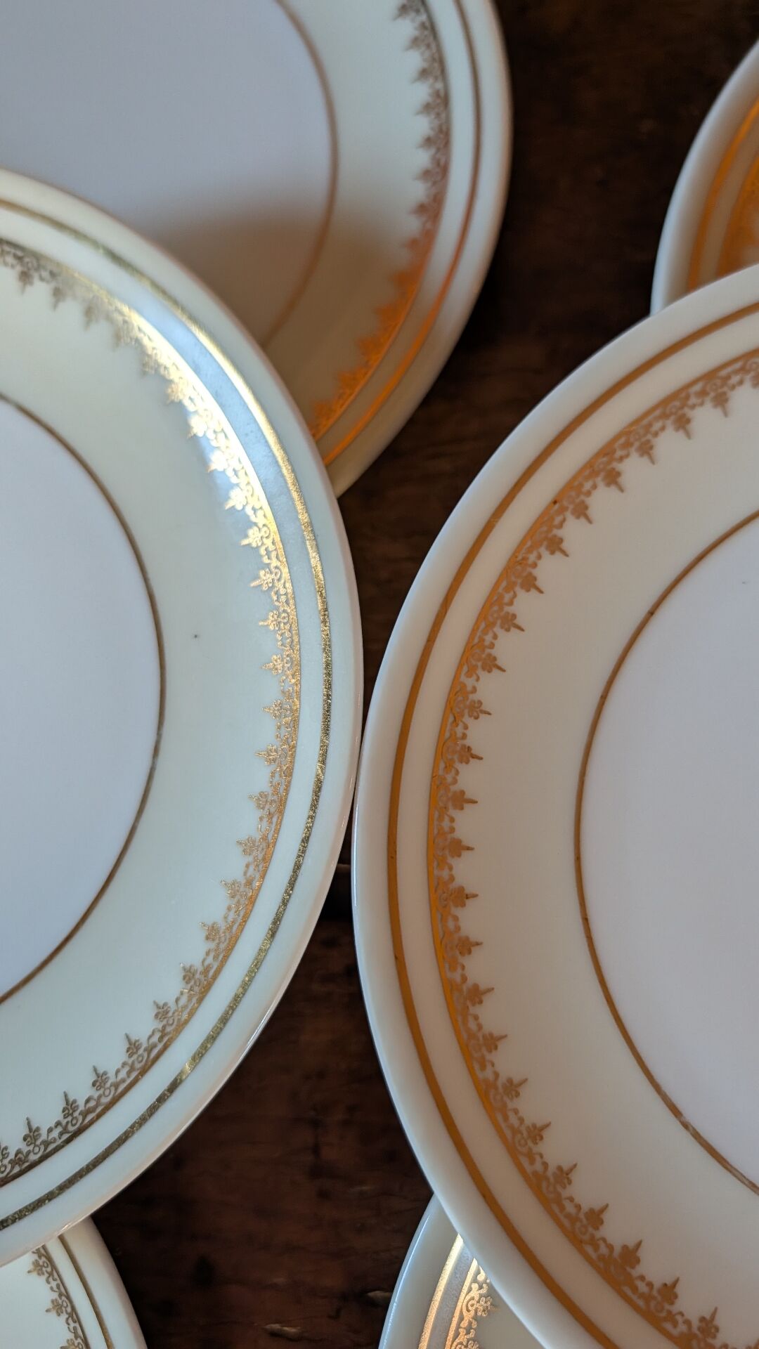 6 dessert plates A. Lanternier Limoges – gold decoration, 1950s