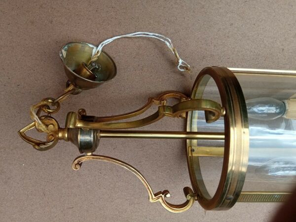 Ancienne lanterne en bronze et laiton de style Louis XVI en état de marche
