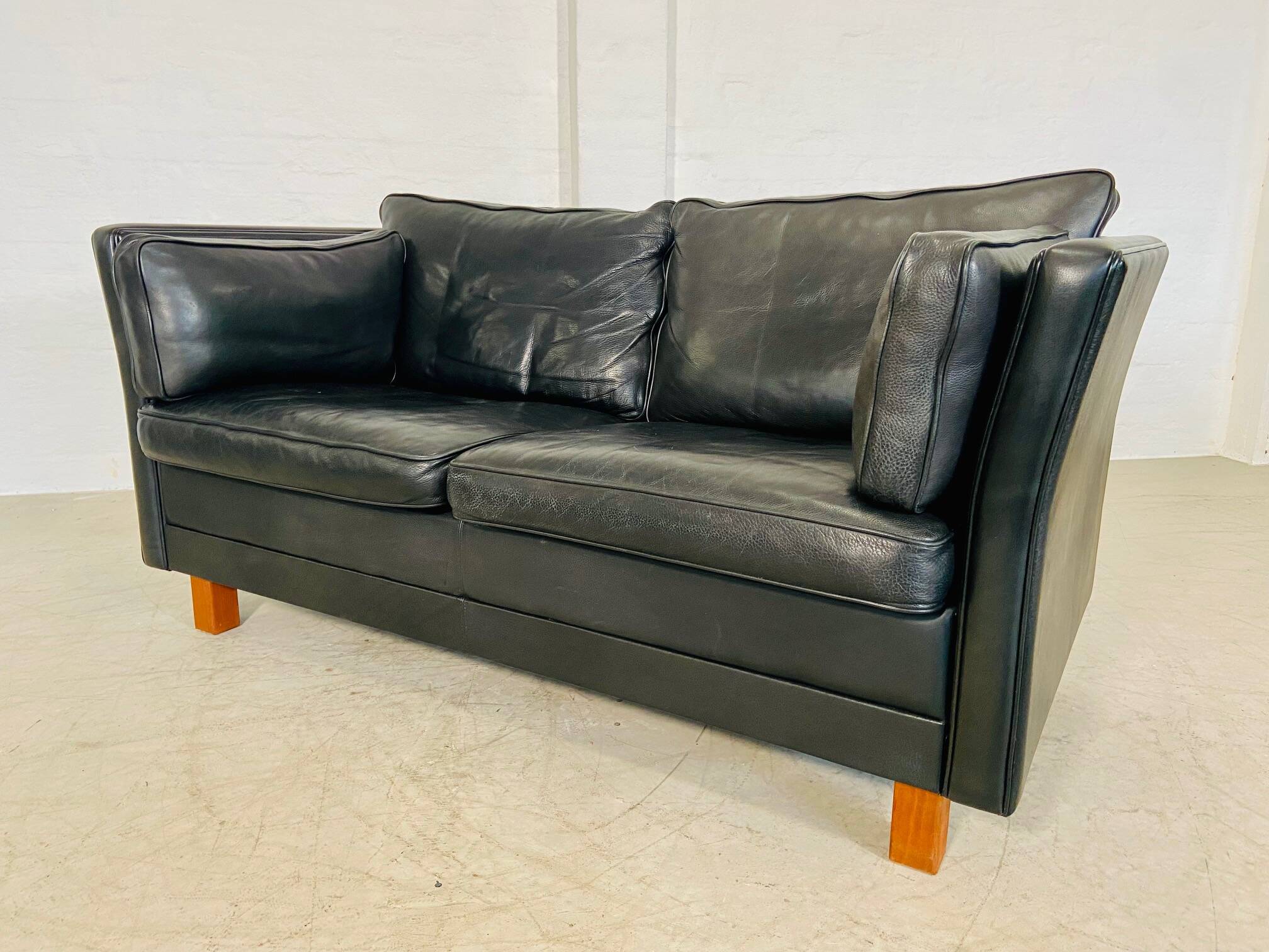 Vintage retro danish mogens hansen 2 person black leather sofa