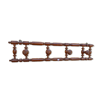 Coat rack 4 rotating hooks