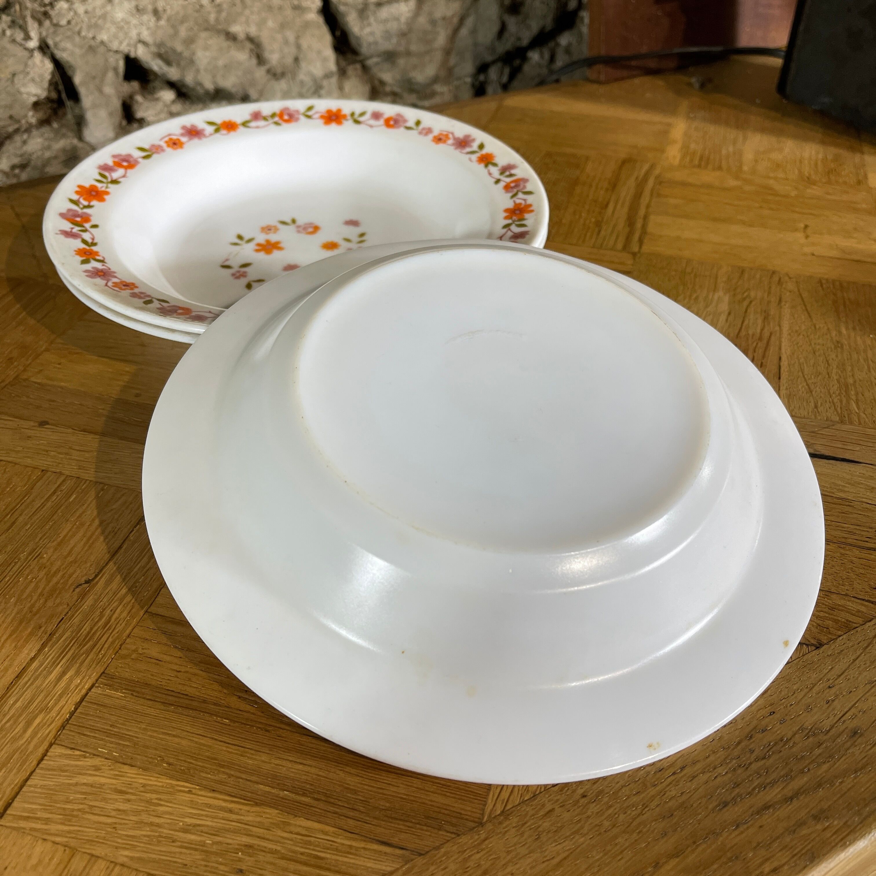 Series of 3 hollow plates Arcopal / Scania