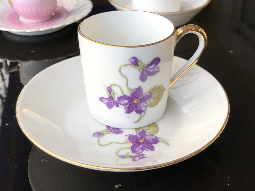 6 coffee cups assorted their subcup