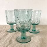 Coloured stemmed lenses