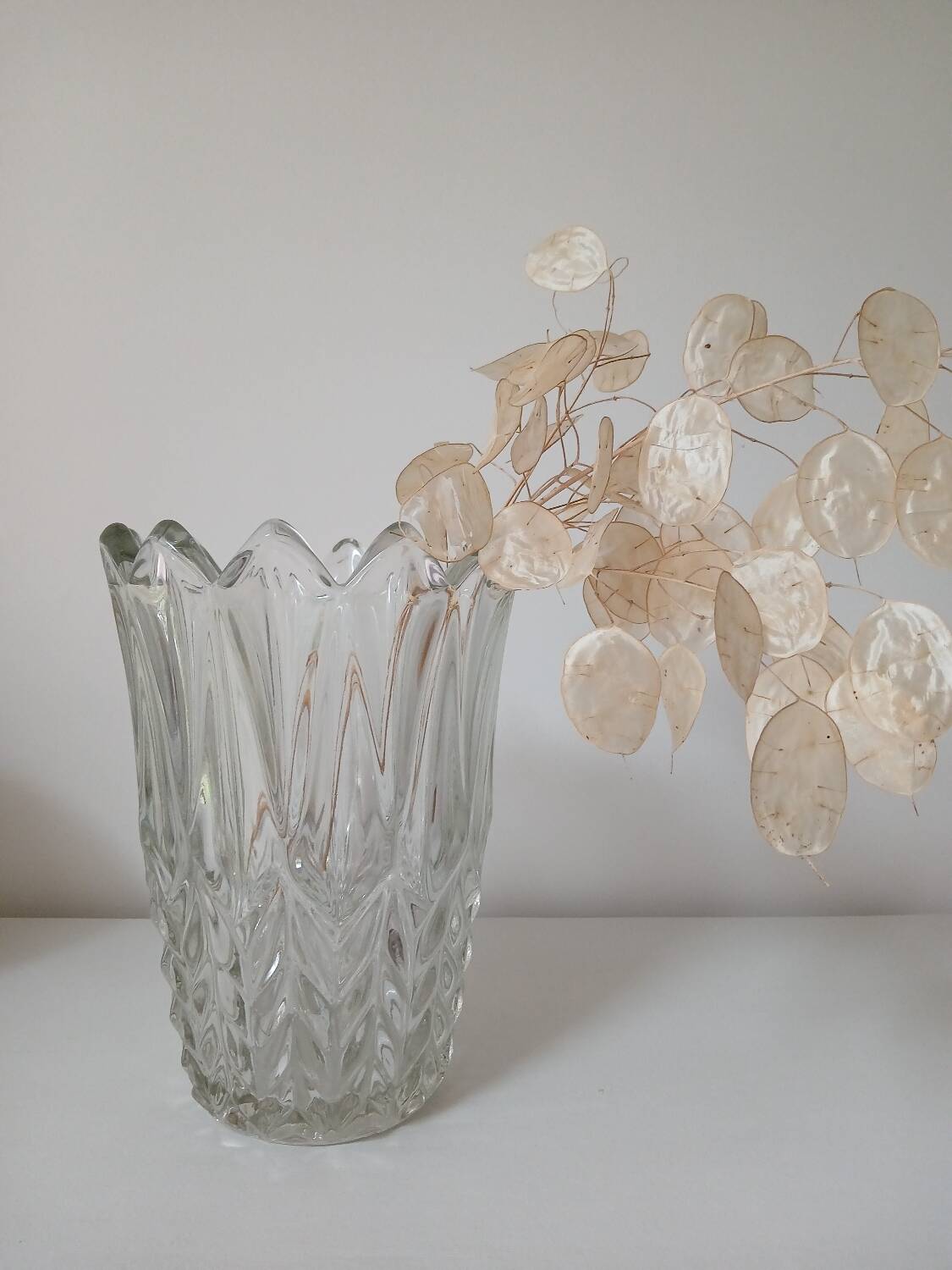 Glass vase, "wheat ears" motif